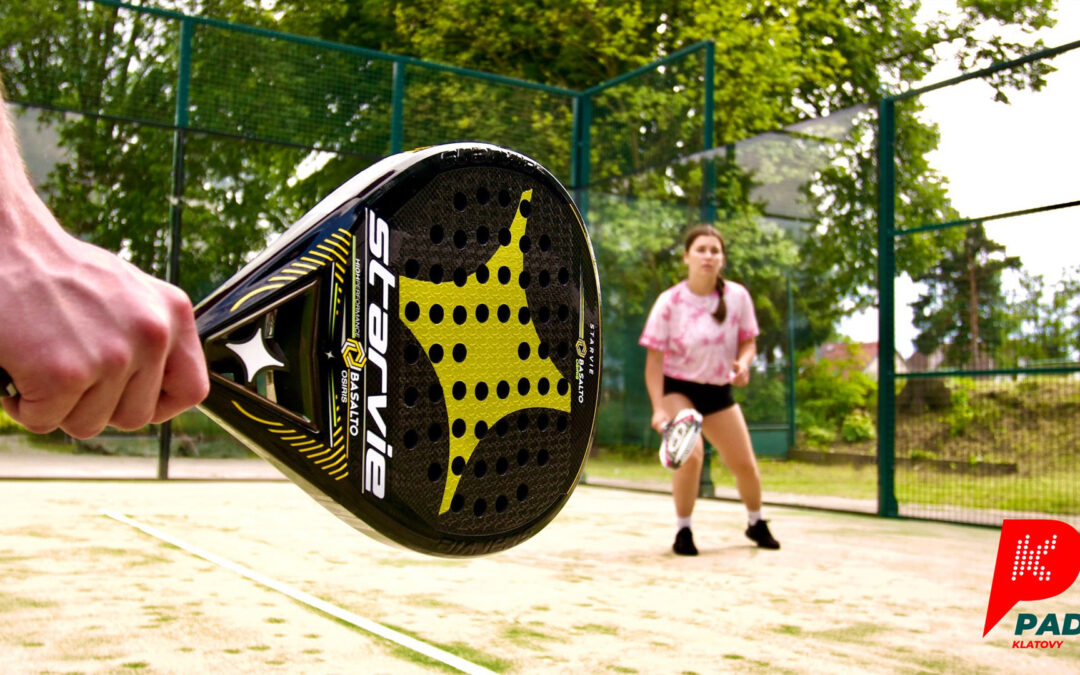 Jak správně vybrat raketu na padel?